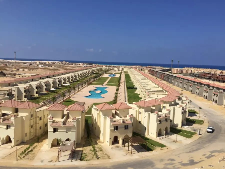 توين هاوس 3 غرف للبيع في Stella Sidi Abdelrahman الساحل الشمالي — صورة 2