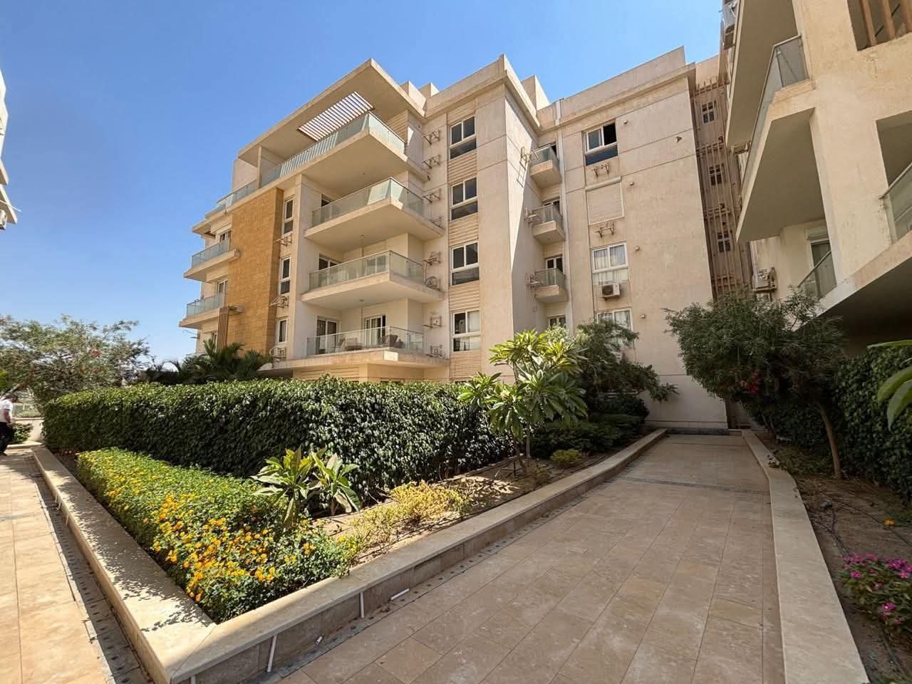Park Villa 3 غرف للبيع في MOUNTAIN VIEW ICITY OCTOBER 6 أكتوبر — صورة 1