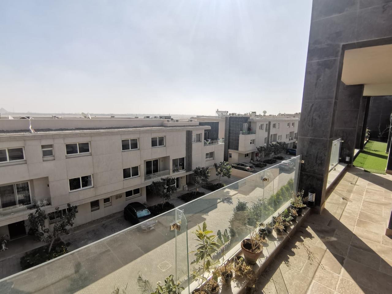 بنتهاوس 4 غرف للبيع في West Hills 6 أكتوبر — صورة 3