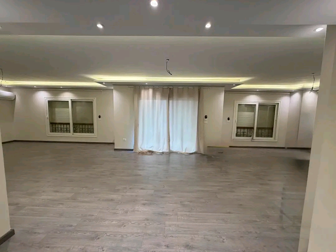 شقة 3 غرف للبيع في BEVERLY HILLS الشيخ زايد — صورة 2