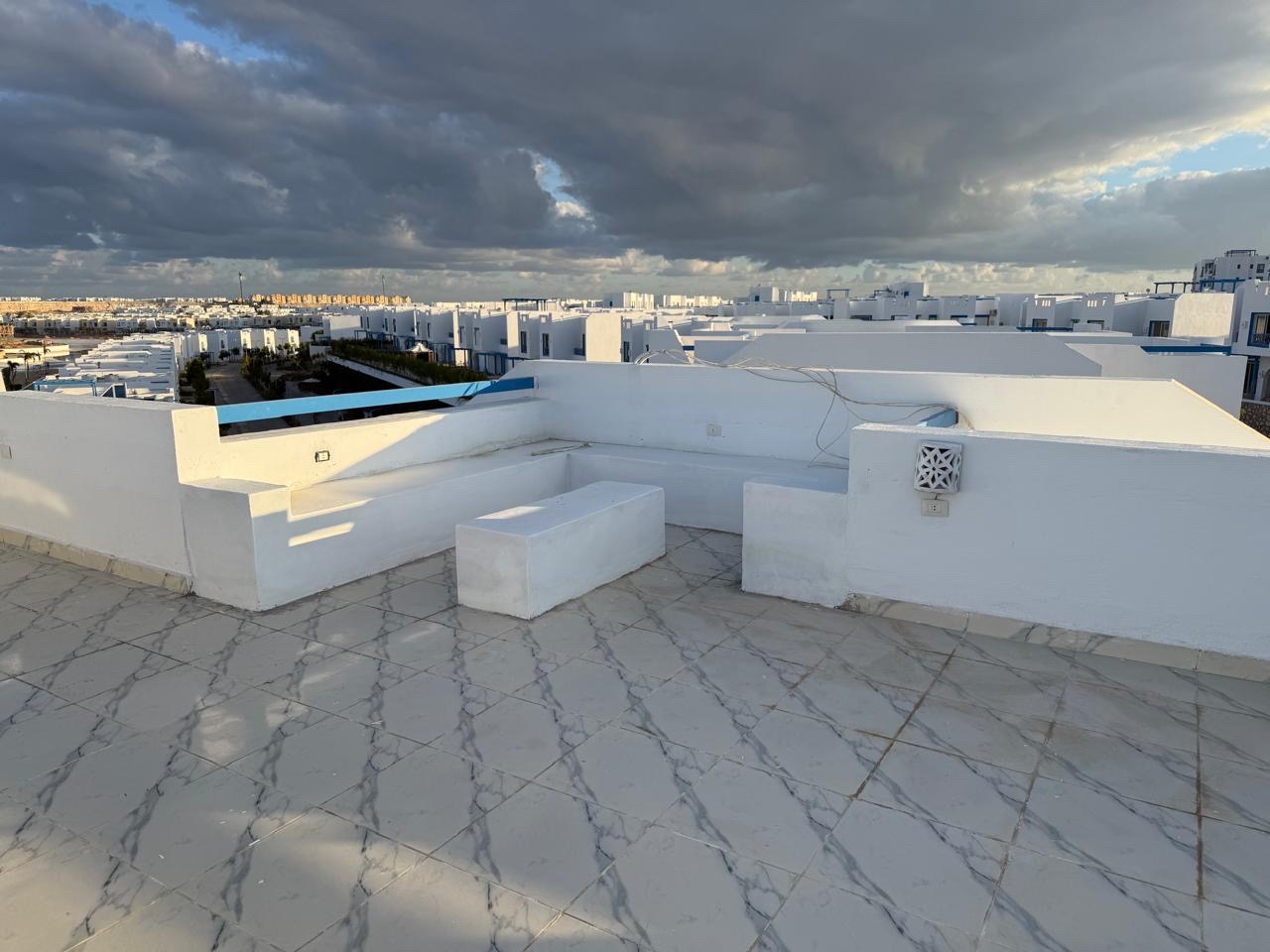 توين هاوس 4 غرف للبيع في MOUNTAIN VIEW RAS EL HIKMA رأس الحكمة — صورة 3