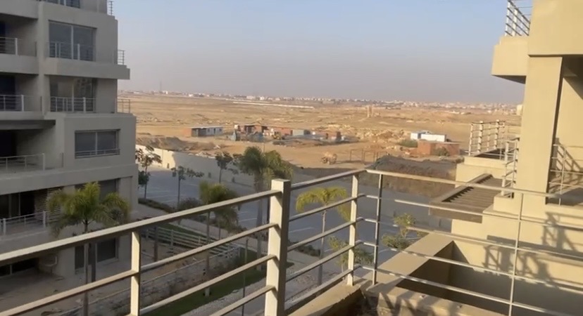 شقة 3 غرف للبيع في Capital Gardens The 5th Settlement — صورة 2