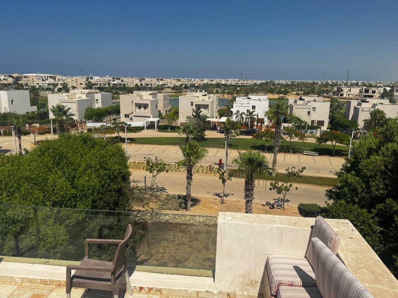 شاليه 3 غرف للبيع في Hacienda Bay الساحل الشمالي — صورة 1