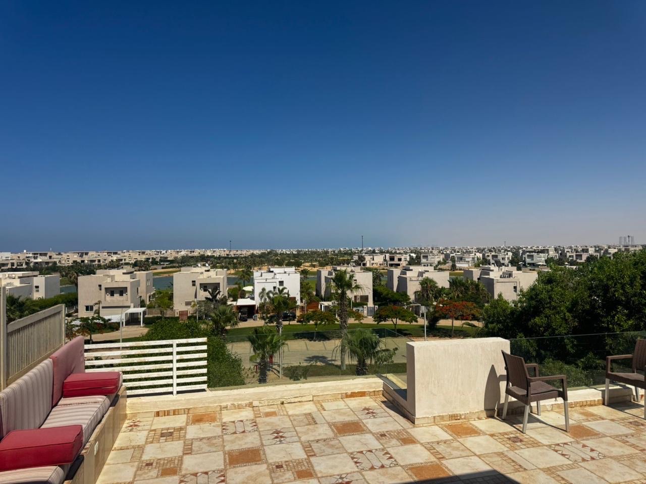 شاليه 3 غرف للبيع في Hacienda Bay الساحل الشمالي — صورة 3